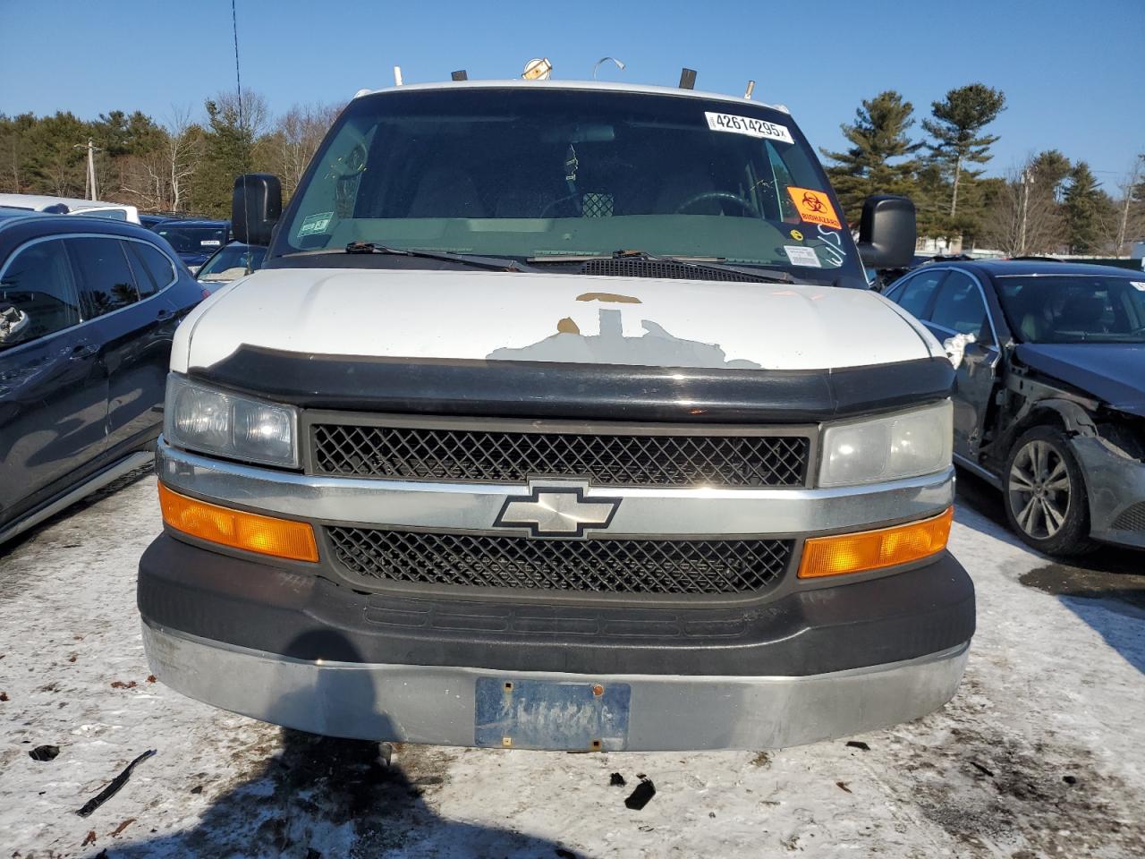 2008 Chevrolet Express VIN 1GCHG39K481148291 Copart auction photo, normal wear / minor dent/scratches damage thumbnail 5