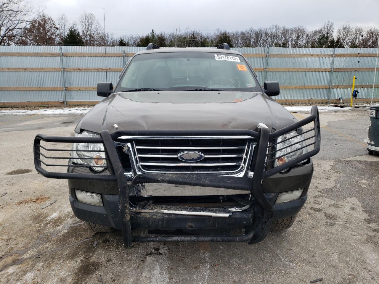 2008 Ford Explorer VIN 1FMEU51858UA28176 Copart auction photo, front end / minor dent/scratches damage thumbnail 5