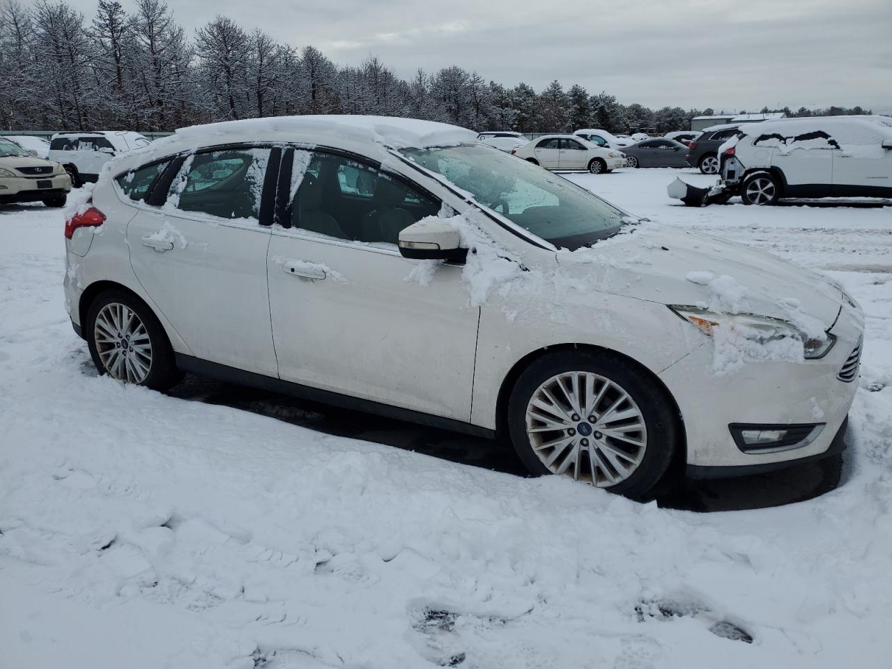 2016 Ford Focus VIN 1FADP3N21GL312173 Copart auction photo, mechanical / minor dent/scratches damage thumbnail 4