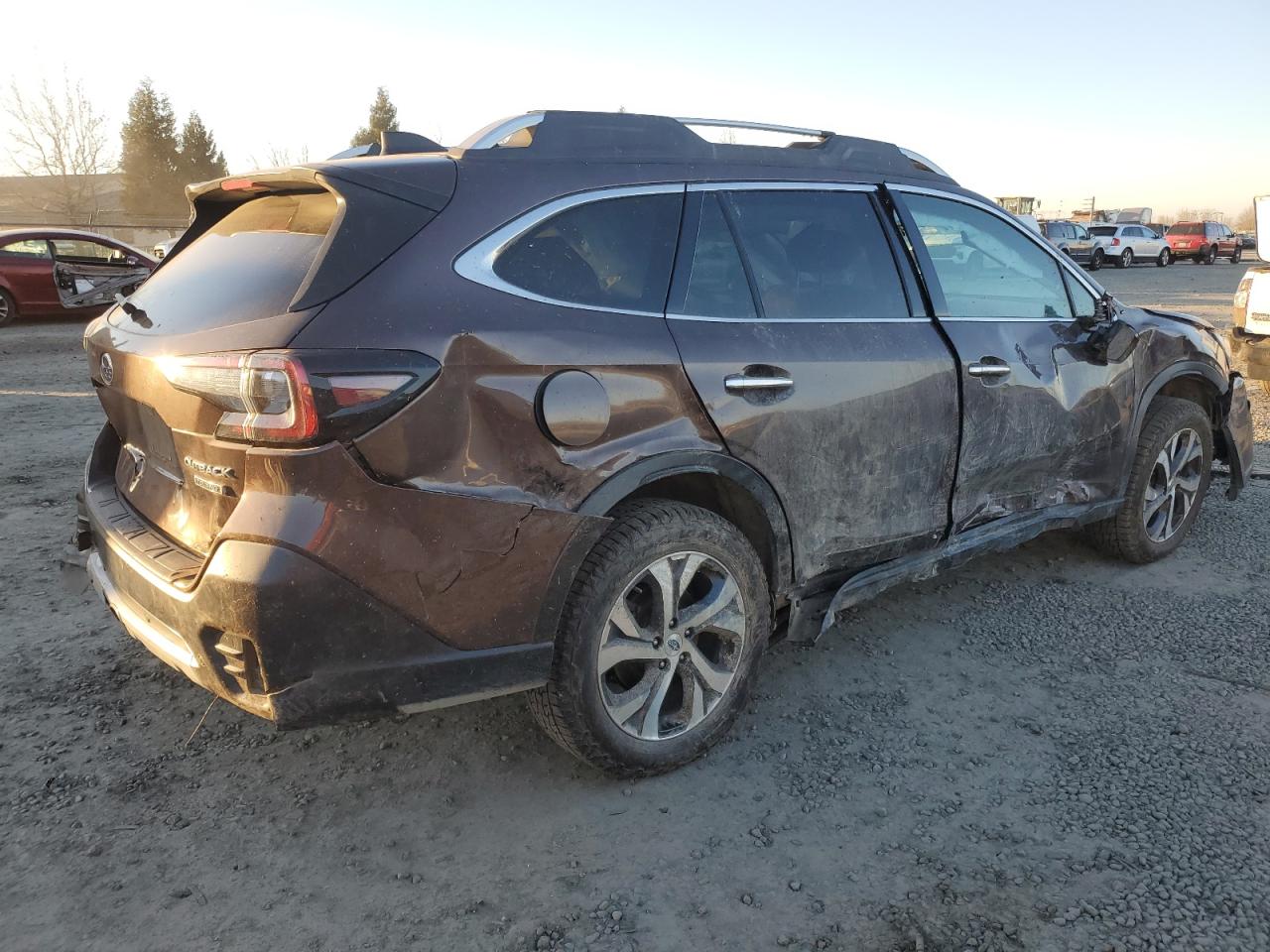 2021 Subaru Outback VIN 4S4BTAPC9M3128436 Copart auction photo, rollover damage thumbnail 3