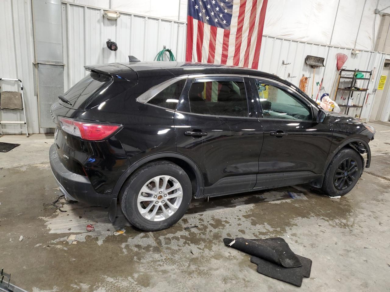 2022 Ford Escape VIN 1FMCU9G6XNUA81018 Copart auction photo, front end damage thumbnail 3