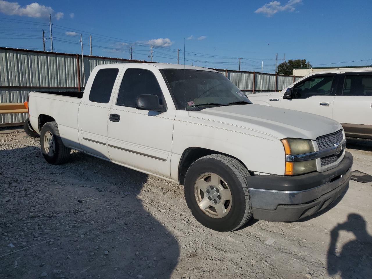2003 Chevrolet Silverado VIN 2GCEC19V531148171 Copart auction photo, rear end / minor dent/scratches damage thumbnail 4