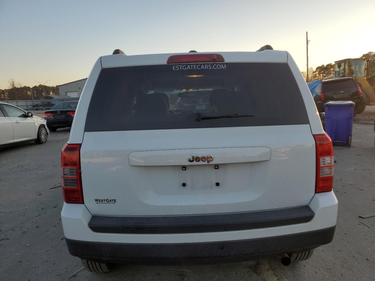 2016 Jeep Liberty (Patriot) VIN 1C4NJPBB0GD801363 Copart auction photo, front end / side damage thumbnail 6