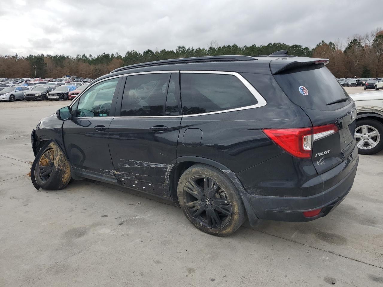 2022 Honda Pilot VIN 5FNYF5H27NB027015 Copart auction photo, all over damage thumbnail 2