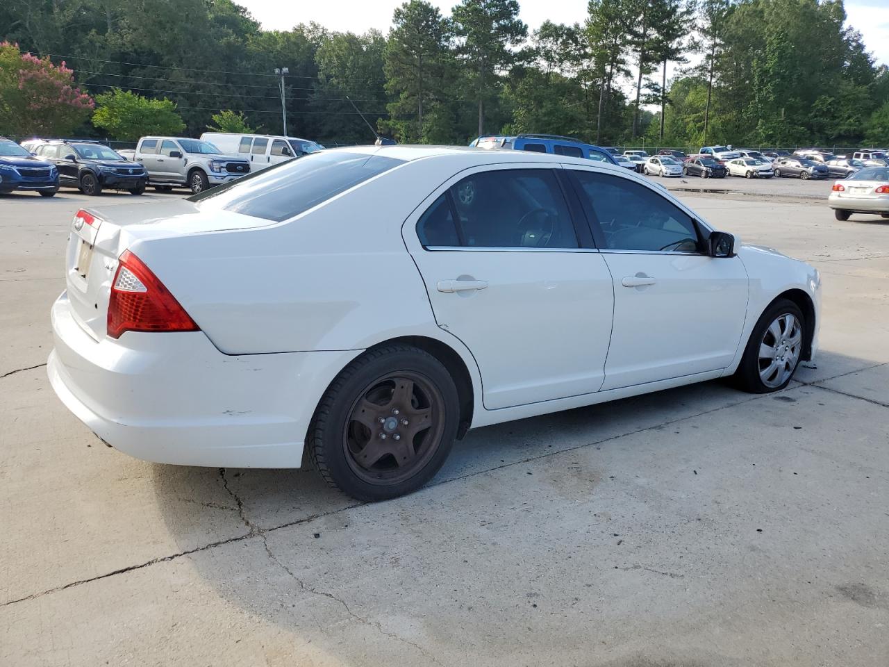 2010 Ford Fusion VIN 3FAHP0HA2AR389193 Copart auction photo, front end damage thumbnail 3