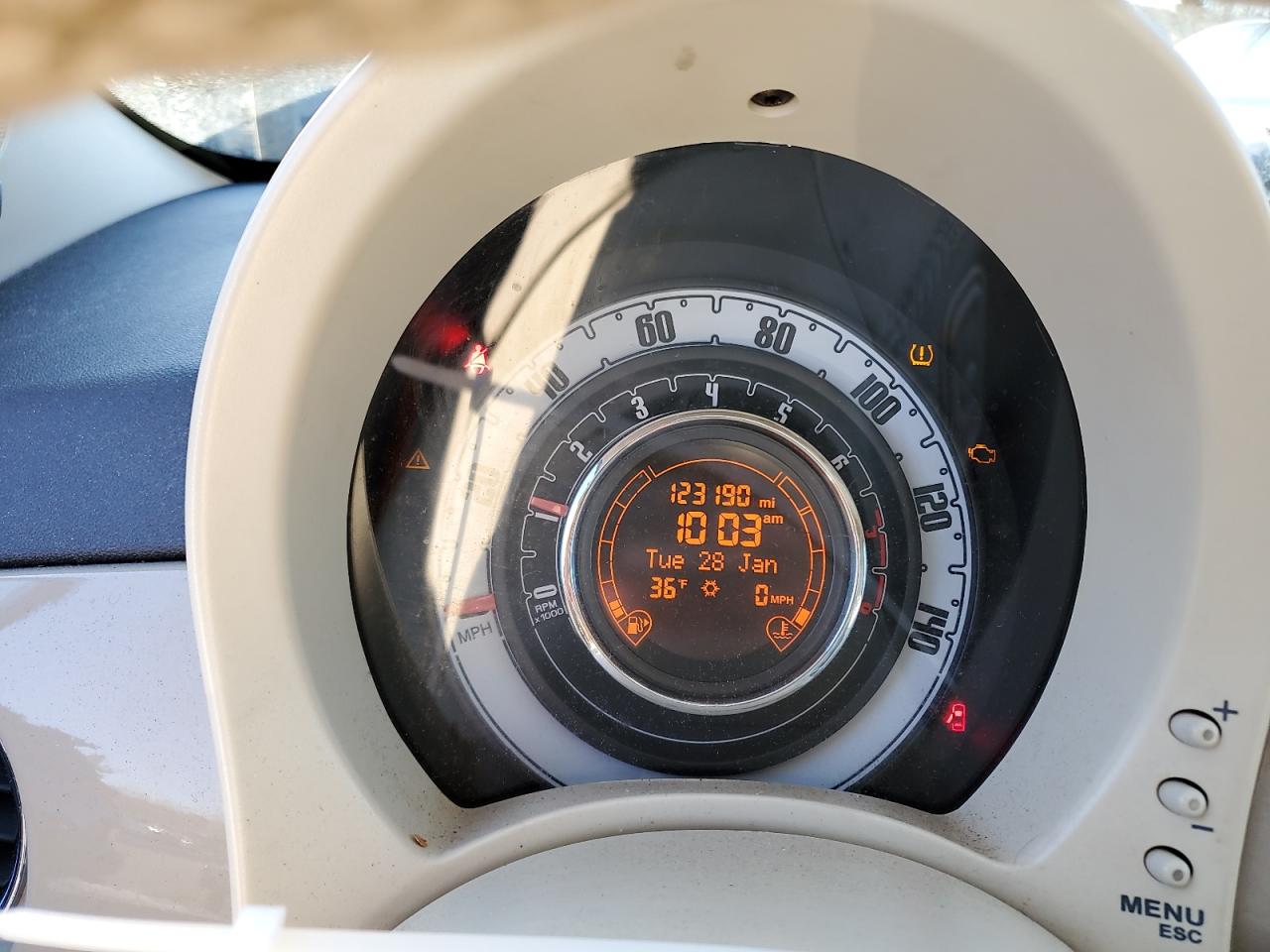 2012 Fiat 500 VIN 3C3CFFAR1CT126844 Copart auction photo, front end / minor dent/scratches damage thumbnail 9