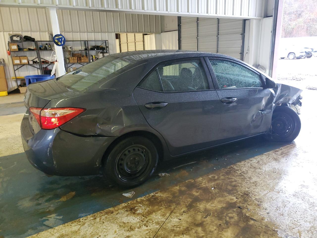 2018 Toyota Corolla VIN 5YFBURHE8JP784145 Copart auction photo, front end / side damage thumbnail 3