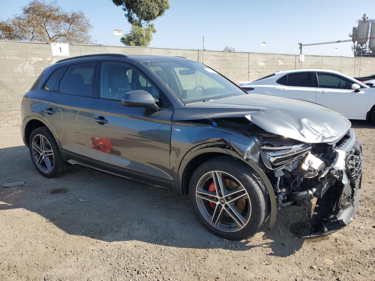 2024 Audi Q5 VIN WA1E2AFY3R2102696 Copart auction photo, front end damage thumbnail 4