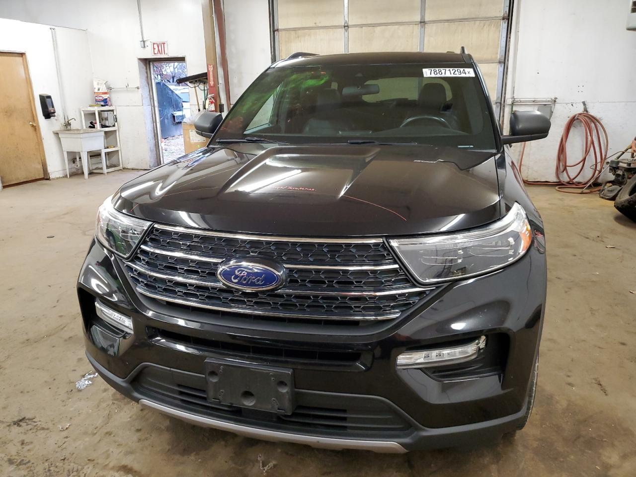 2020 Ford Explorer VIN 1FMSK8DH5LGA30684 Copart auction photo, rear end damage thumbnail 5
