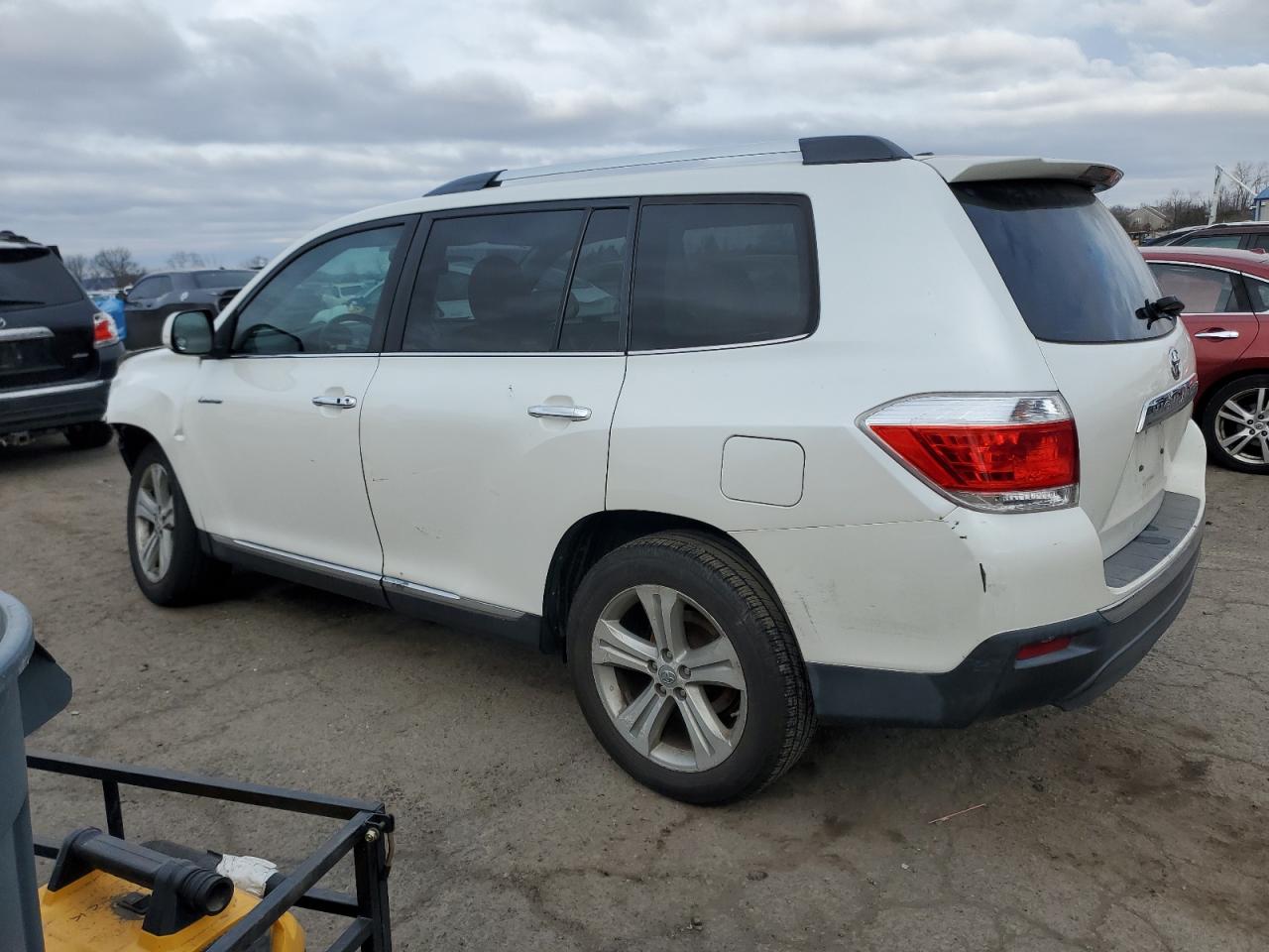 2012 Toyota Highlander VIN 5TDDK3EH4CS105072 Copart auction photo, front end damage thumbnail 2