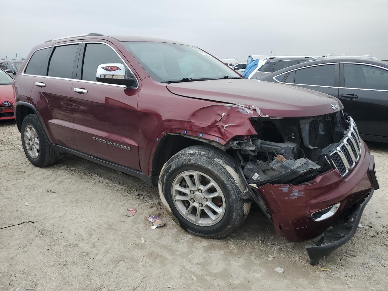 2018 Jeep Grand Cherokee VIN 1C4RJEAG0JC111046 Copart auction photo, front end damage thumbnail 4