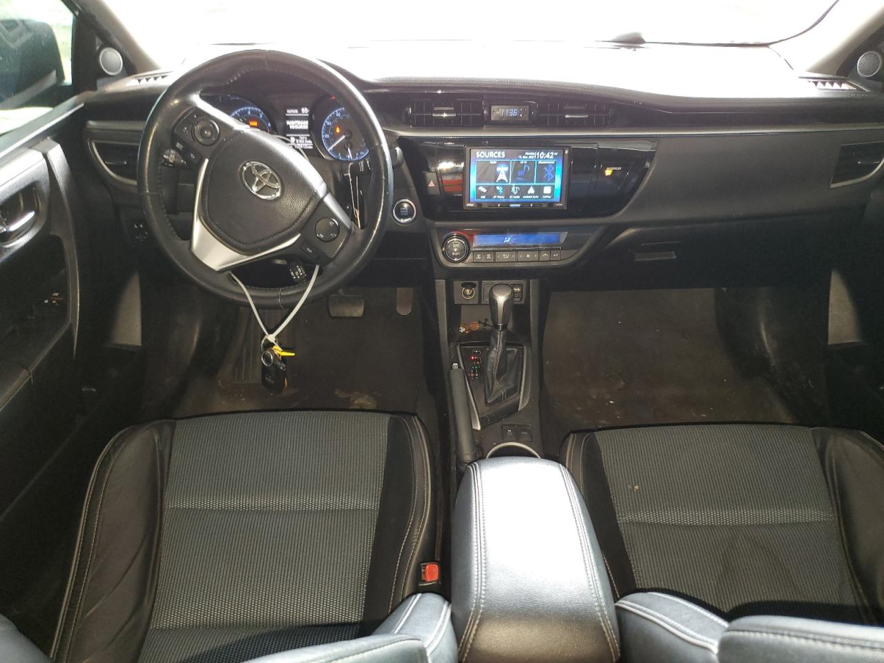 2015 Toyota Corolla VIN 5YFBURHE2FP288636 Copart auction photo, front end / minor dent/scratches damage thumbnail 8