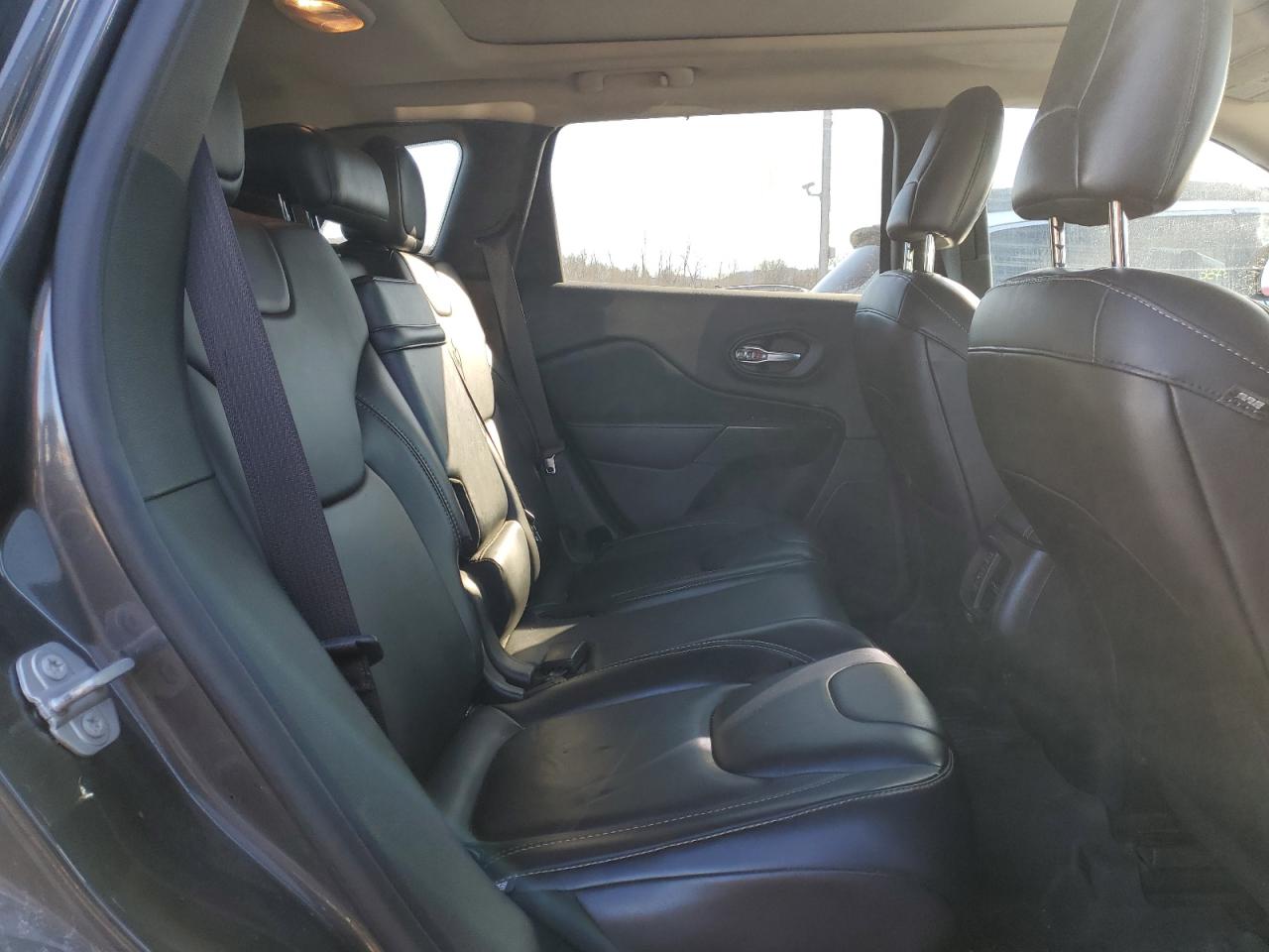 2017 Jeep Grand Cherokee VIN 1C4PJMDB8HW537559 Copart auction photo, all over damage thumbnail 11