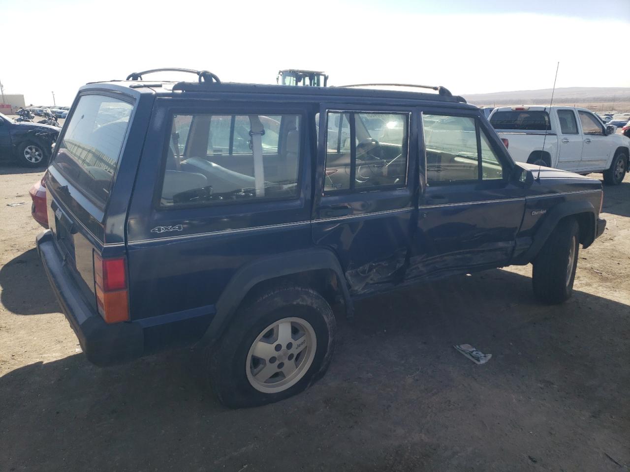 1994 Jeep Grand Cherokee VIN 1J4FJ28S7RL175098 Copart auction photo, side damage thumbnail 3