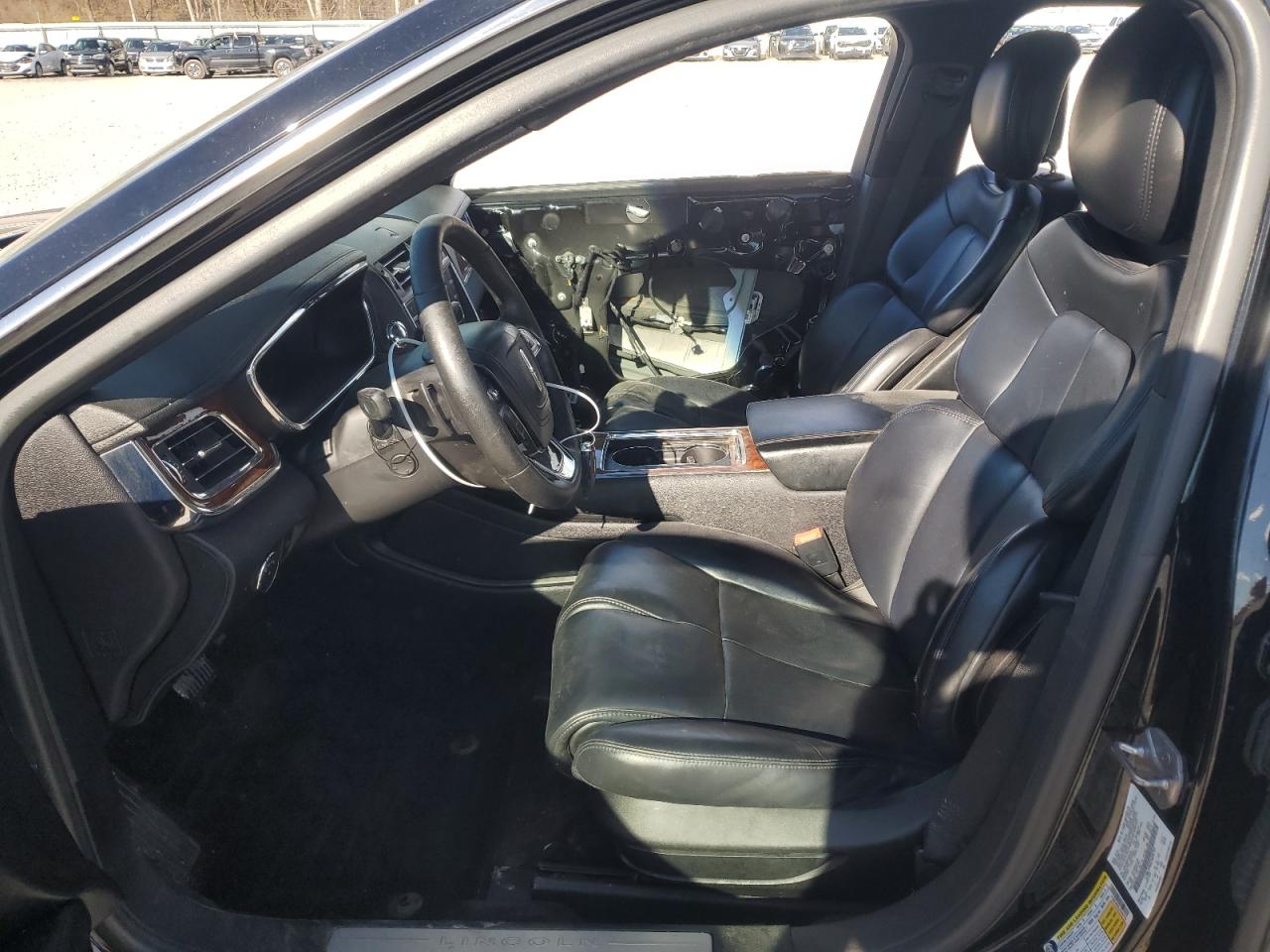 2018 Lincoln Continental VIN 1LN6L9PK0J5609795 Copart auction photo, side damage thumbnail 7