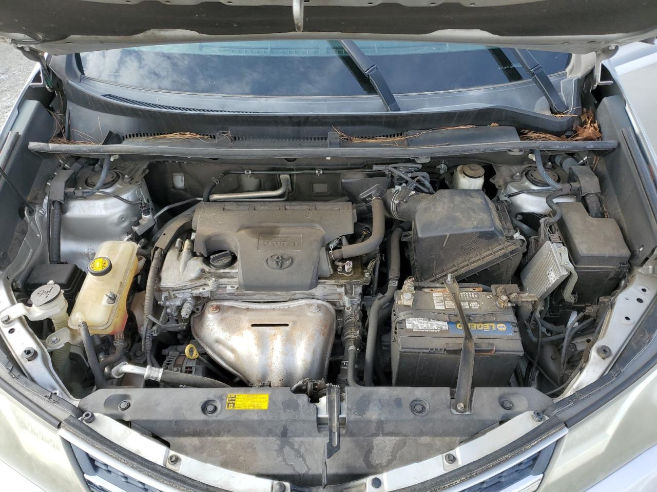 2013 Toyota RAV 4 VIN 2T3WFREV9DW067635 Copart auction photo, side / front end damage thumbnail 12
