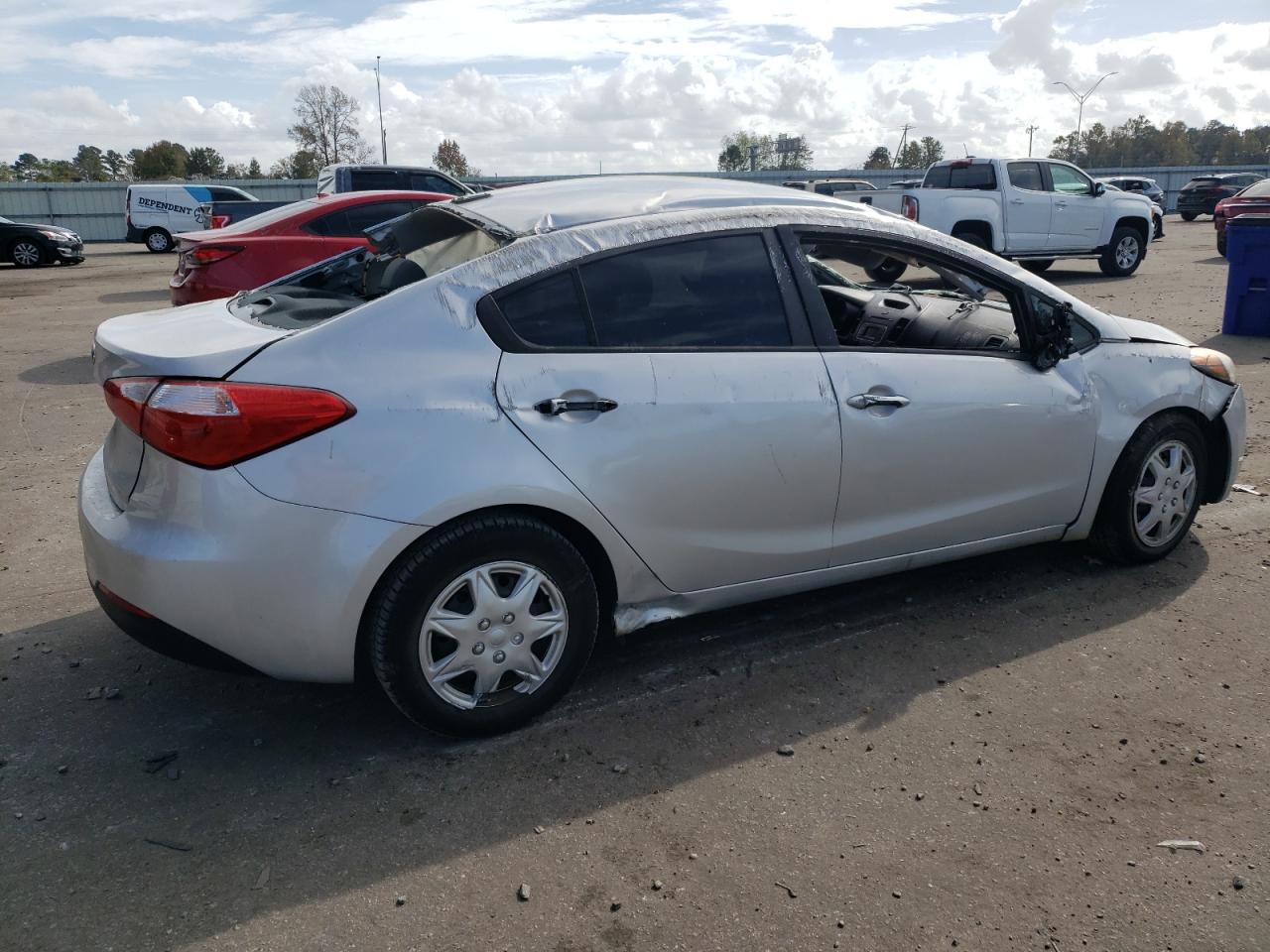 2016 KIA Forte VIN KNAFK4A63G5612962 Copart auction photo, all over damage thumbnail 3