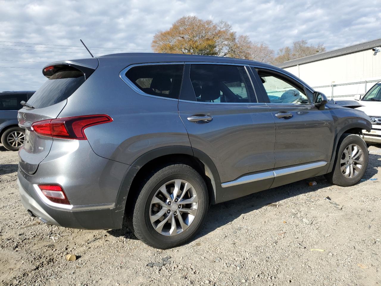 2019 Hyundai Santa Fe VIN 5NMS2CAD9KH087910 Copart auction photo, front end / side damage thumbnail 3