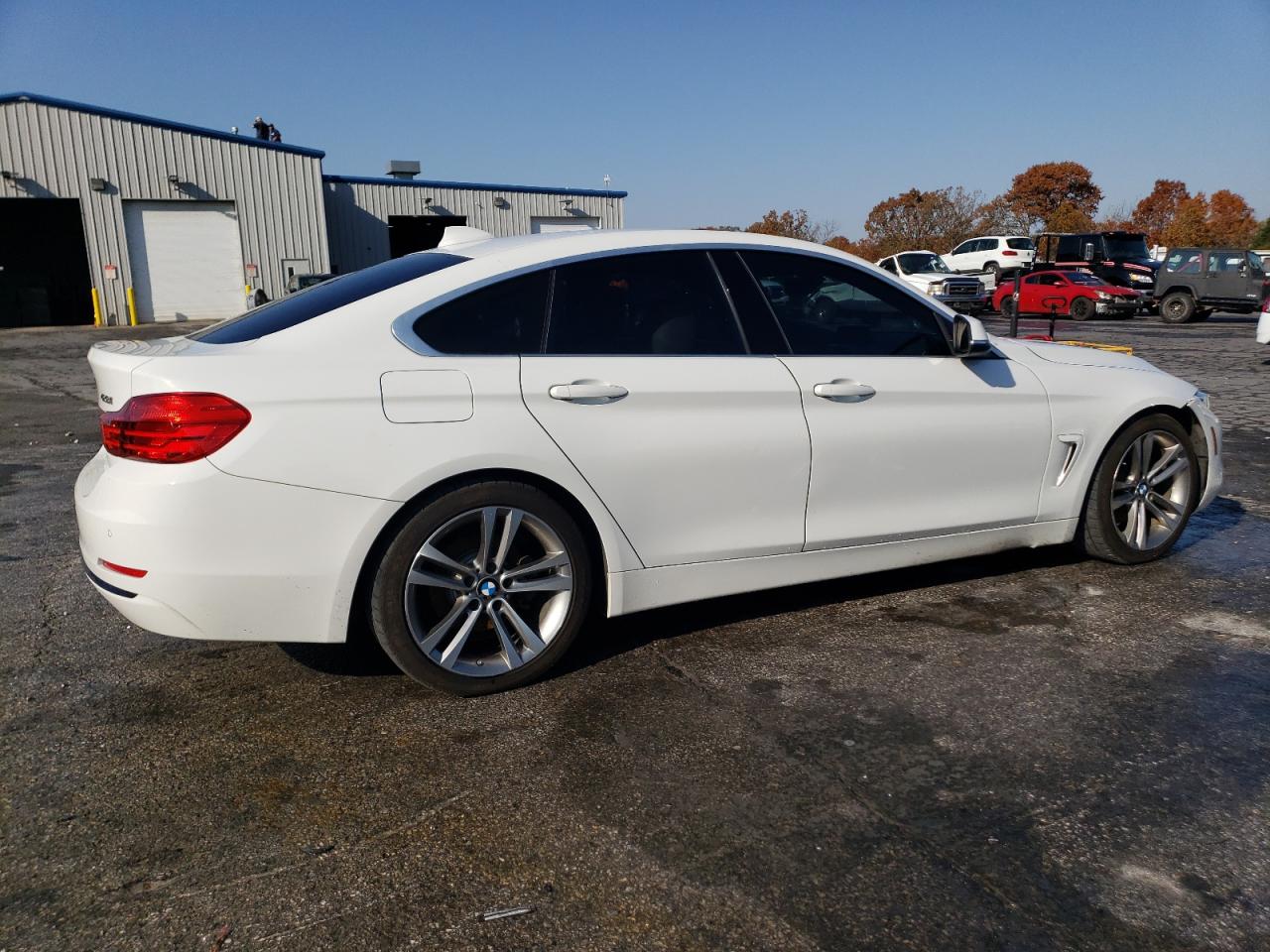 2016 BMW 4er VIN WBA4A9C50GGL87707 Copart auction photo, front end damage thumbnail 3