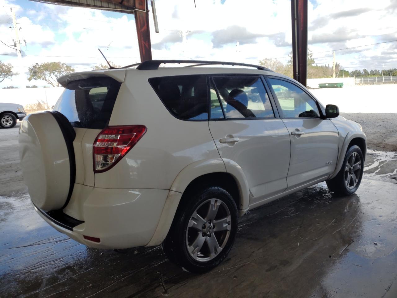 2012 Toyota RAV 4 VIN 2T3WF4DV2CW151265 Copart auction photo, side / minor dent/scratches damage thumbnail 3