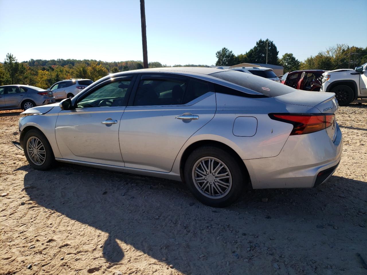 2020 Nissan Altima VIN 1N4BL4BV5LC134477 Copart auction photo, front end damage thumbnail 2