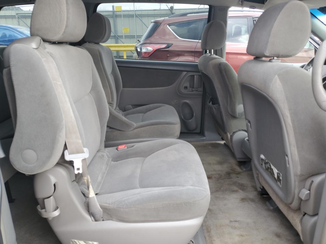 2005 Toyota Sienna VIN 5TDZA23C45S355537 Copart auction photo, side / front end damage thumbnail 11