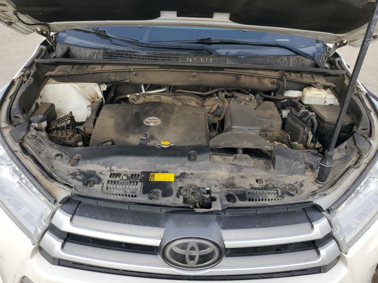 2017 Toyota Highlander VIN 5TDZZRFH0HS207155 Copart auction photo, side / rear end damage thumbnail 13
