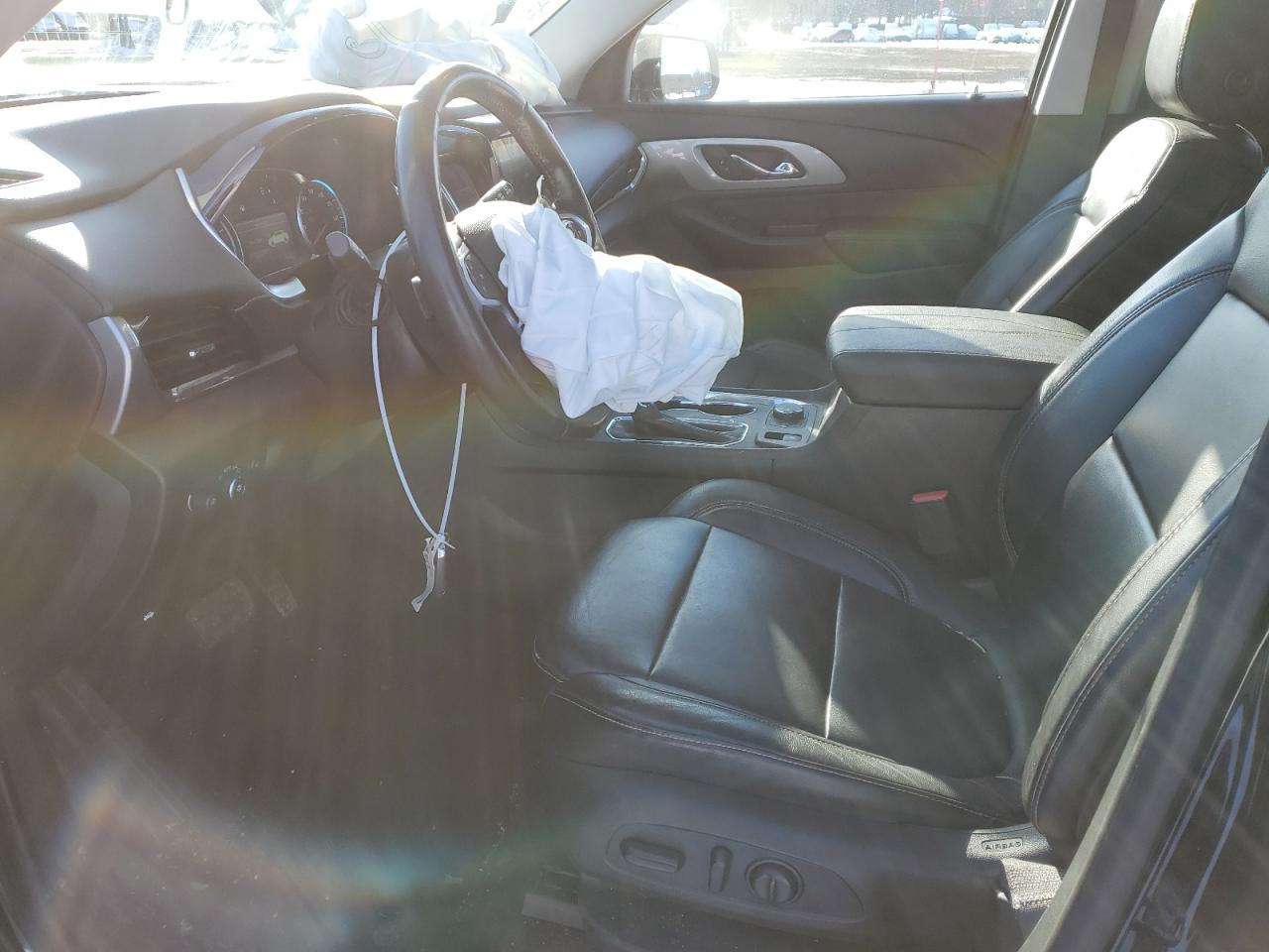 2018 Chevrolet Traverse VIN 1GNEVHKWXJJ177293 Copart auction photo, front end damage thumbnail 7