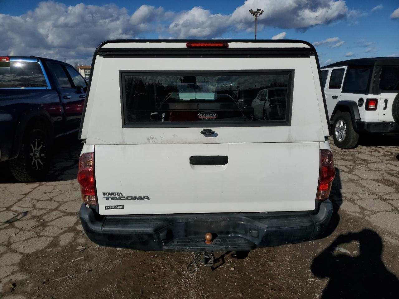 2012 Toyota Tacoma VIN 5TFNX4CN5CX011250 Copart auction photo, front end / minor dent/scratches damage thumbnail 6