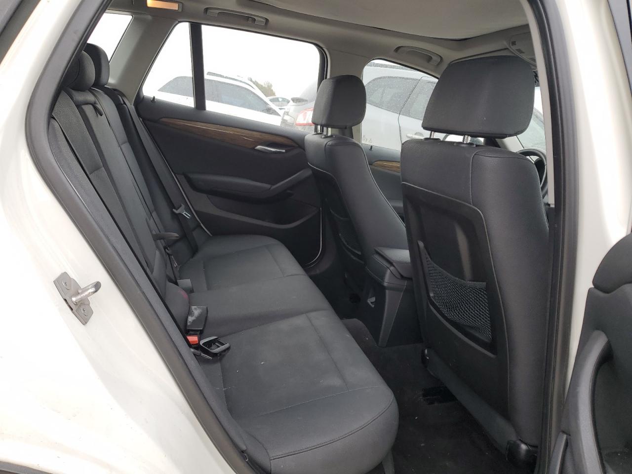 2015 BMW X1 VIN WBAVM1C57FVW57281 Copart auction photo, rear end damage thumbnail 11