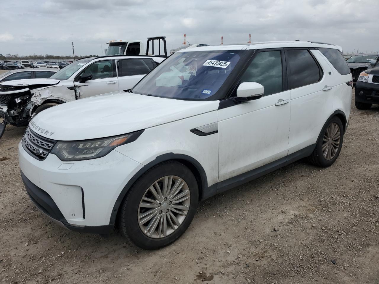 2017 Land Rover Discovery VIN SALRHBBV9HA016409 - Copart auction photo