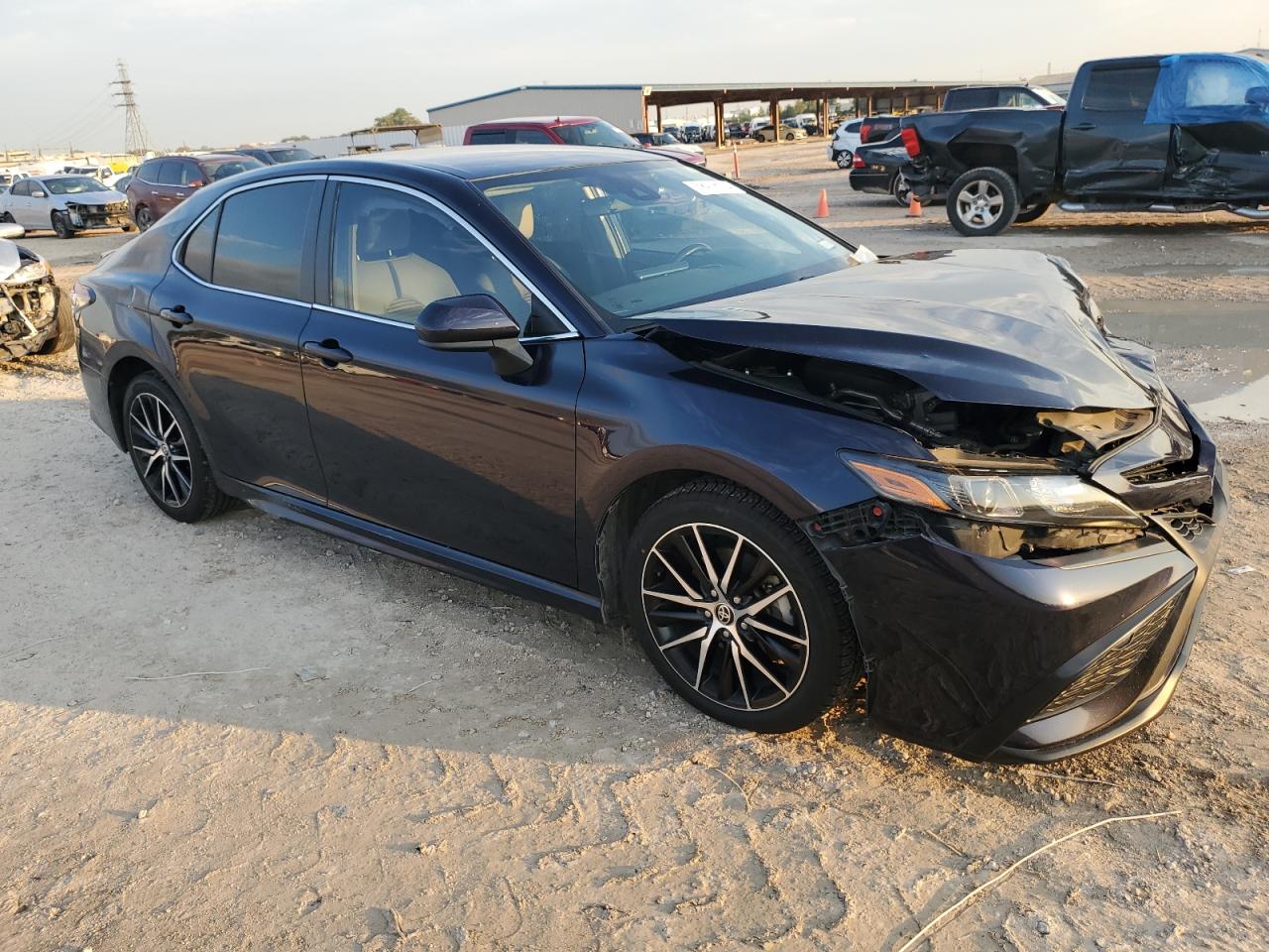 2021 Toyota Camry VIN 4T1G11AK9MU521956 Copart auction photo, front end / side damage thumbnail 4