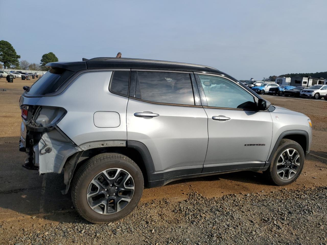 2021 Jeep Compass VIN 3C4NJDDB6MT590509 Copart auction photo, rear end / undercarriage damage thumbnail 3