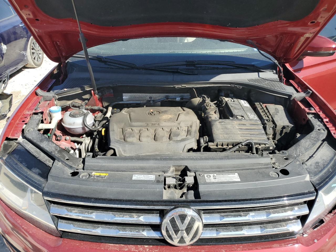 2019 Volkswagen Tiguan VIN 3VV0B7AX9KM077143 Copart auction photo, side / minor dent/scratches damage thumbnail 12