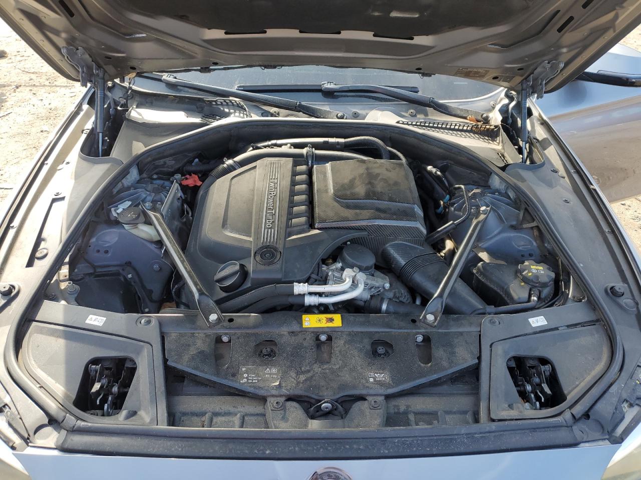 2016 BMW 5er VIN WBA5B1C54GG133324 Copart auction photo, front end / side damage thumbnail 12