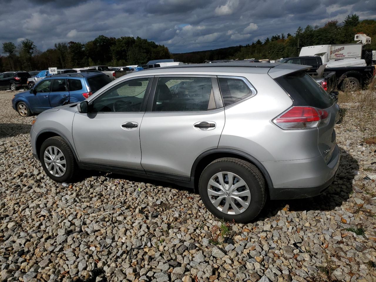 2016 Nissan Rogue VIN KNMAT2MV4GP623734 Copart auction photo, front end damage thumbnail 2