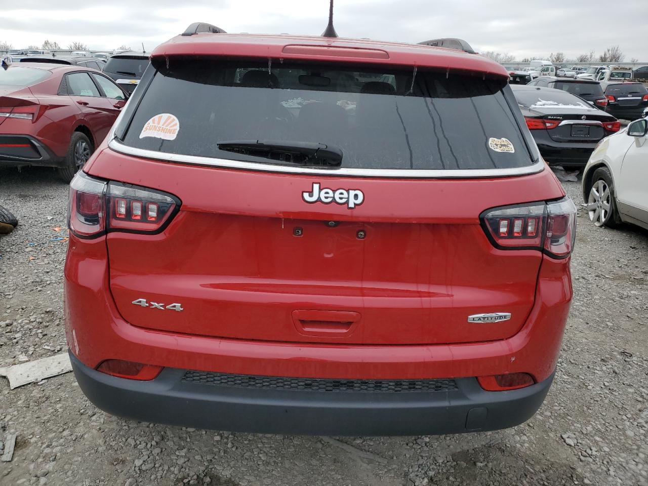 2018 Jeep Compass VIN 3C4NJDBB9JT230665 Copart auction photo, front end damage thumbnail 6
