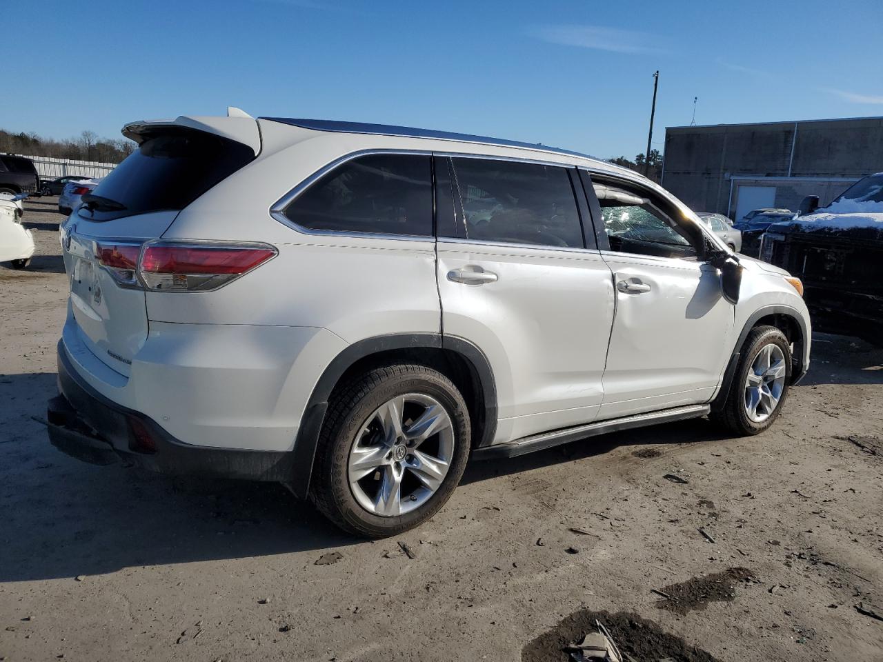 2014 Toyota Highlander VIN 5TDDKRFH7ES007805 Copart auction photo, rollover damage thumbnail 3