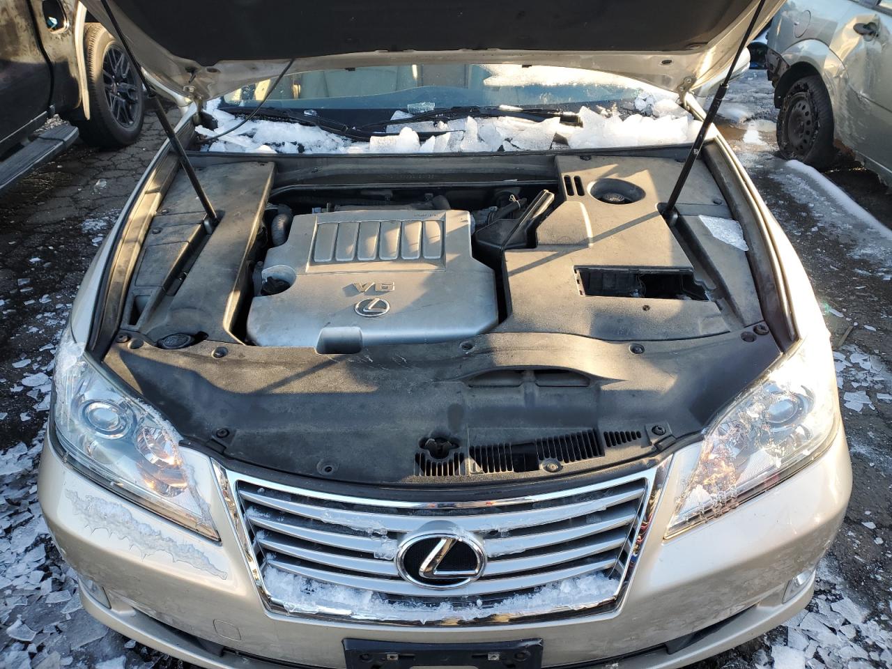 2011 Lexus ES VIN JTHBK1EG6B2424755 Copart auction photo, side / minor dent/scratches damage thumbnail 11