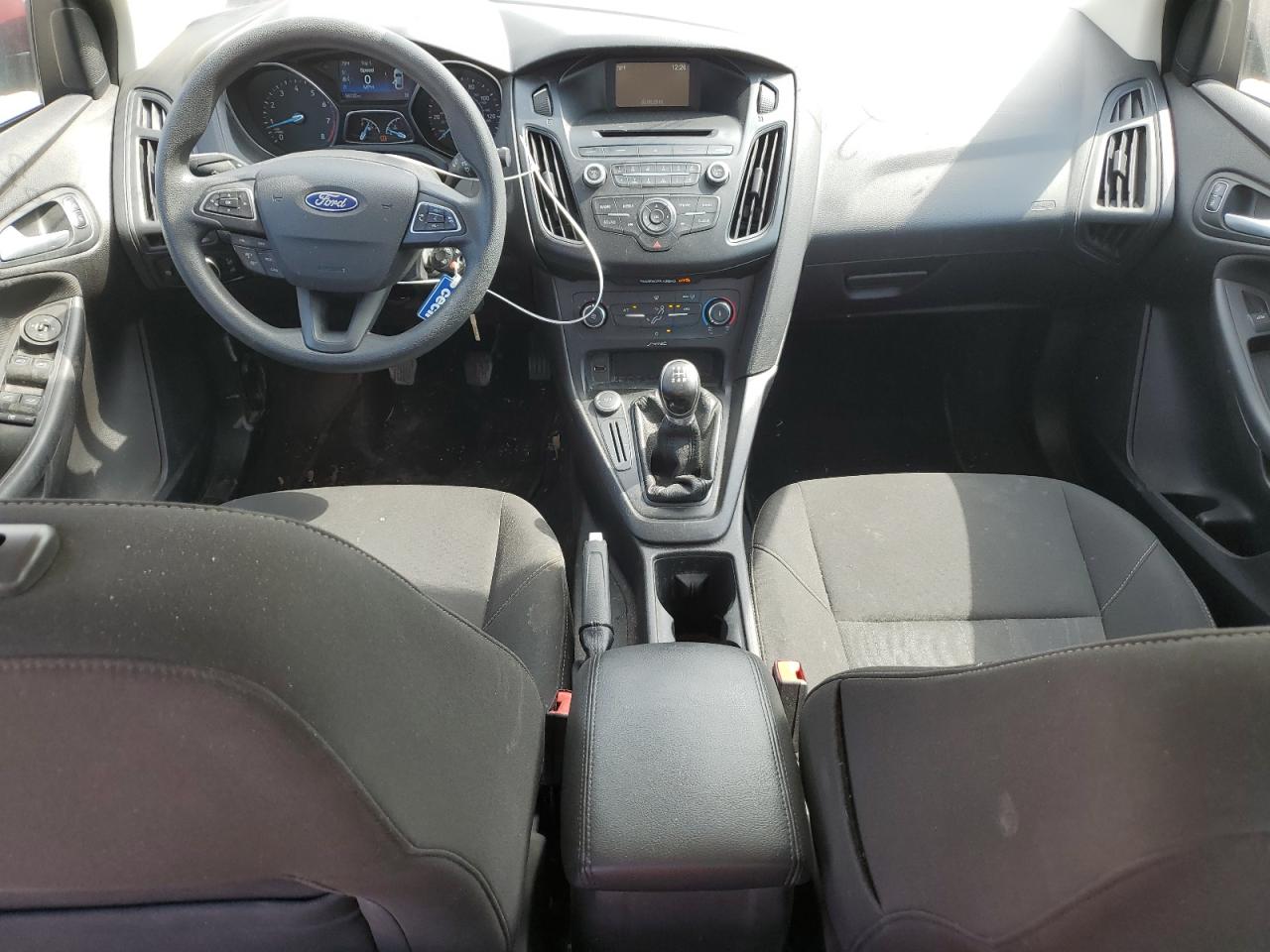 2015 Ford Focus VIN 1FADP3F20FL222560 Copart auction photo, side / minor dent/scratches damage thumbnail 8
