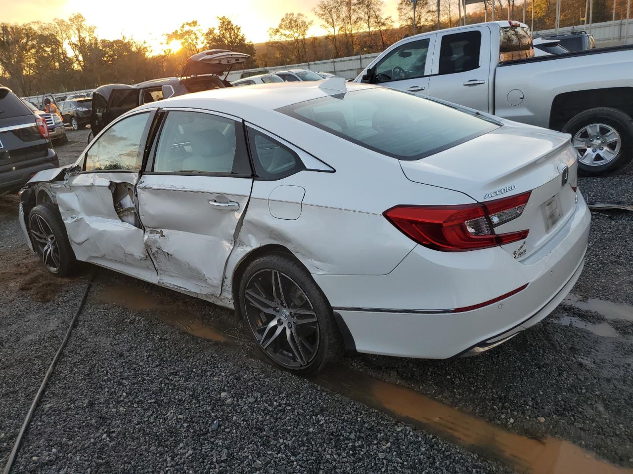 2022 Honda Accord VIN 1HGCV3F92NA000185 Copart auction photo, side damage thumbnail 2