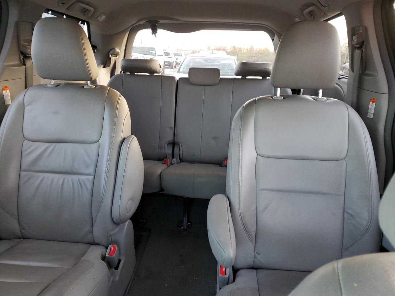 2017 Toyota Sienna VIN 5TDDZ3DC5HS159506 Copart auction photo, front end / undercarriage damage thumbnail 10