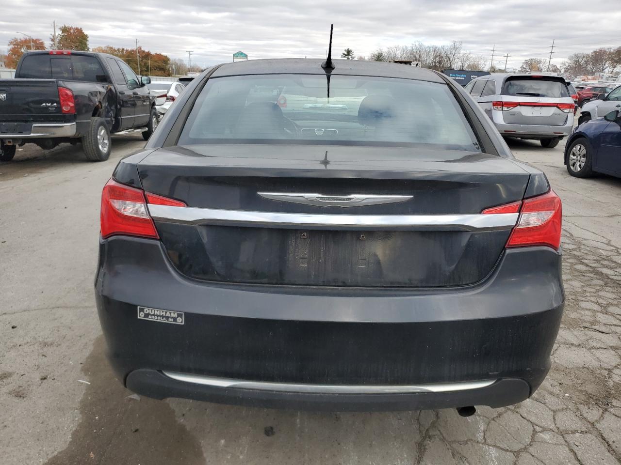 2013 Chrysler 200 VIN 1C3CCBBB5DN546885 Copart auction photo, front end / side damage thumbnail 6