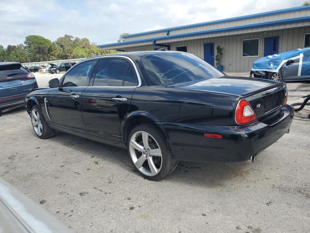 2008 Jaguar XJR VIN SAJWA73CX8TH21818 Copart auction photo, front end / side damage thumbnail 2