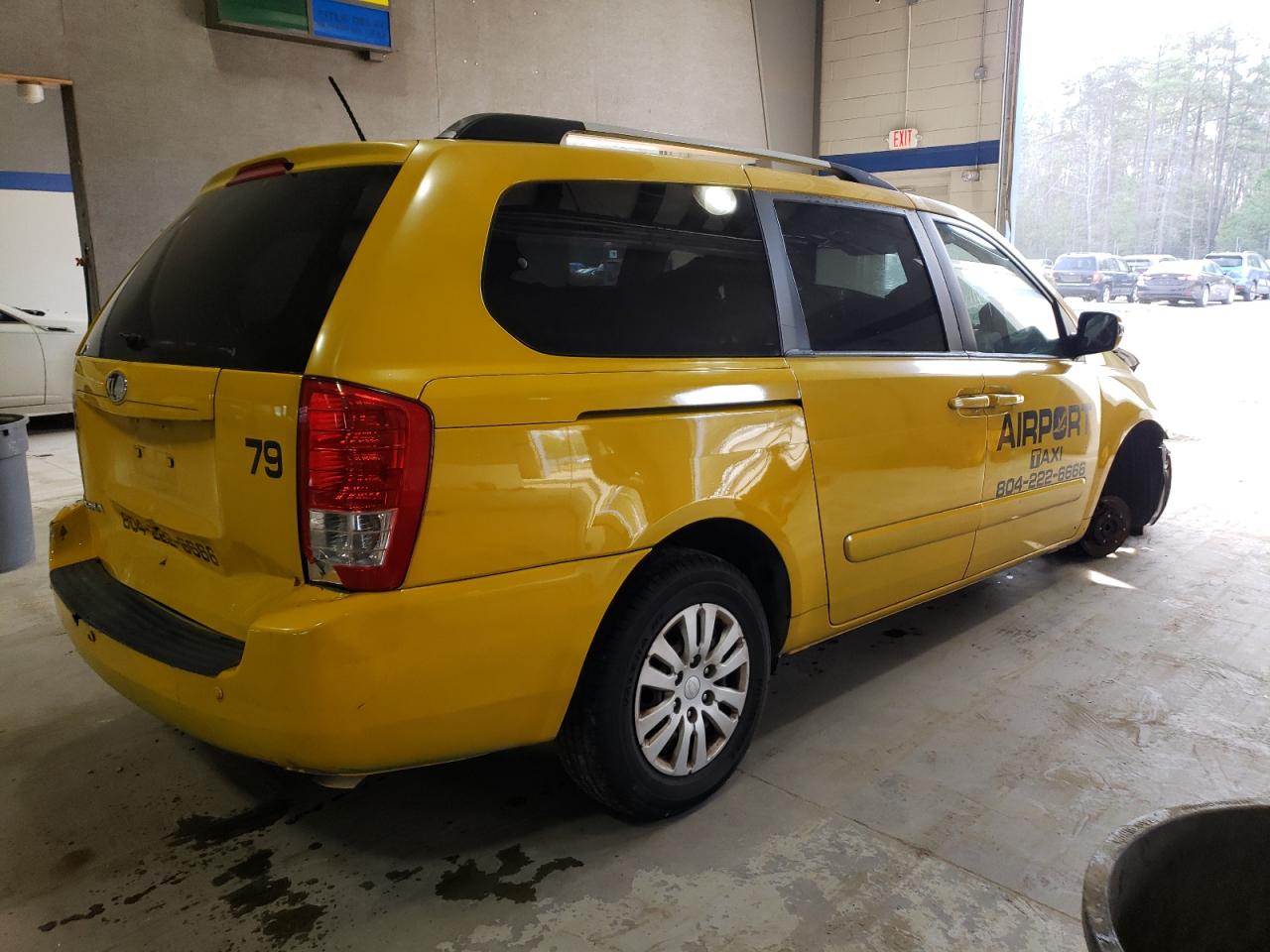 2014 KIA Sedona VIN KNDMG4C74E6555308 Copart auction photo, stripped / undercarriage damage thumbnail 3