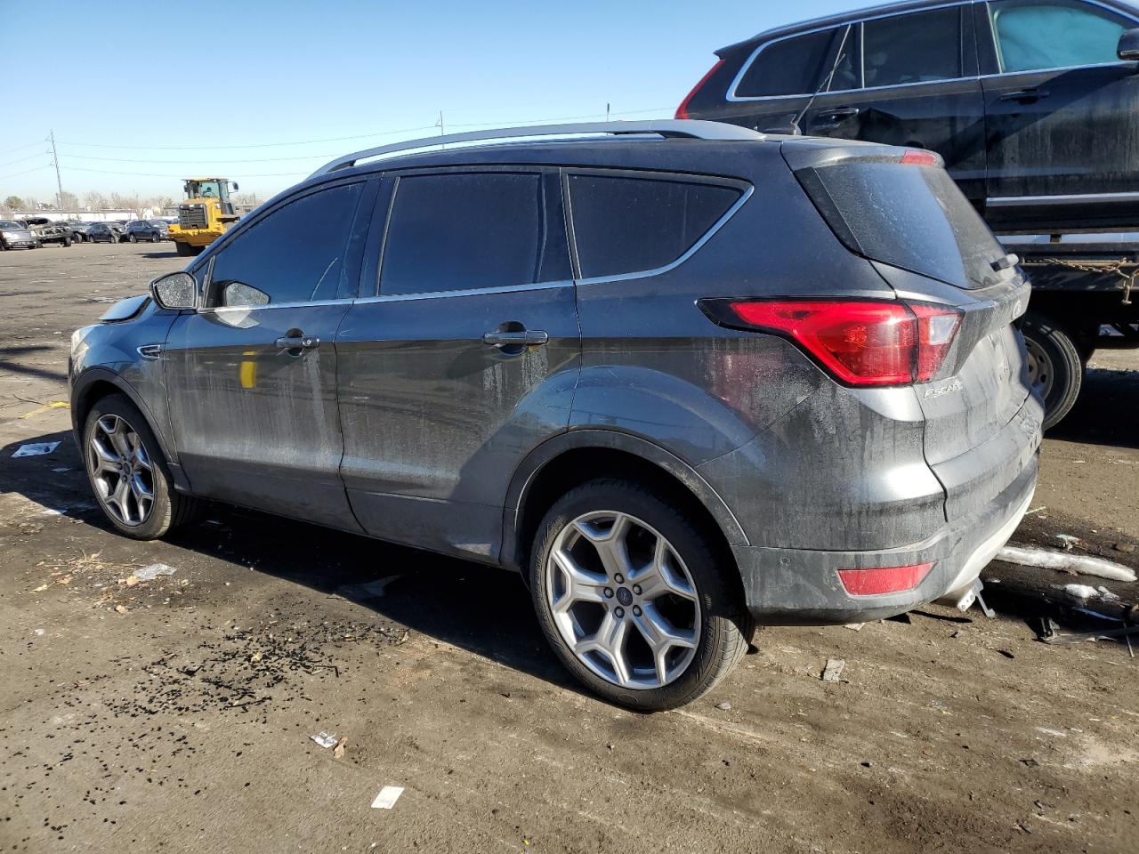 2019 Ford Escape VIN 1FMCU9J96KUB60085 Copart auction photo, front end / rear end damage thumbnail 2