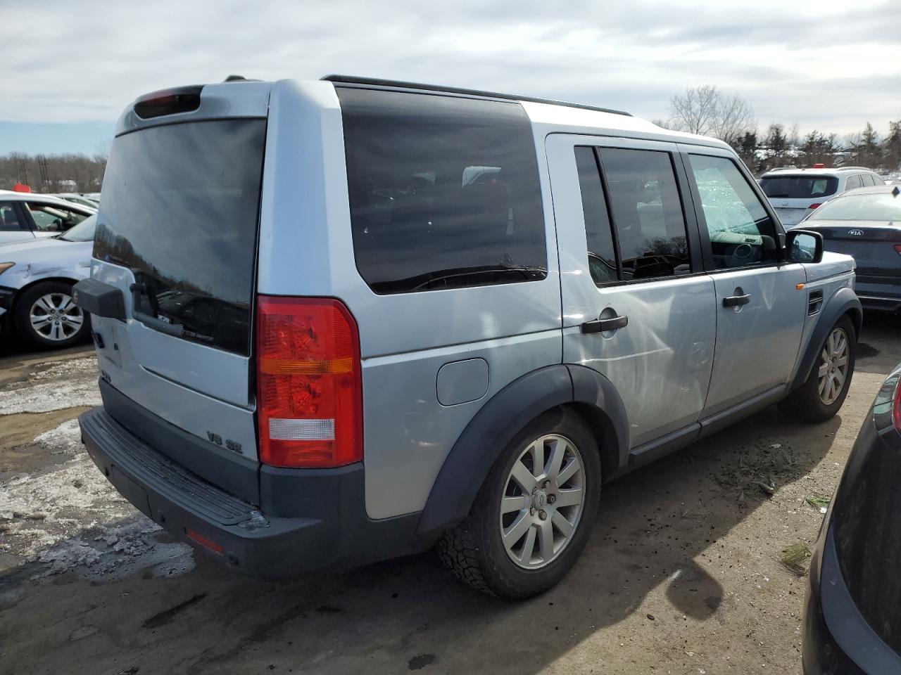 2006 Land Rover LR3 VIN SALAE25476A402106 Copart auction photo, top/roof / minor dent/scratches damage thumbnail 3