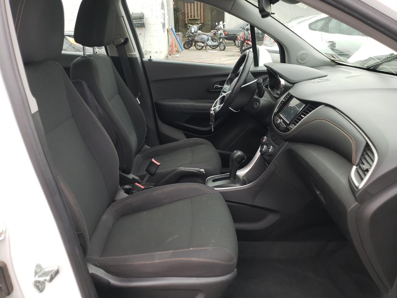 2017 Chevrolet Trax VIN 3GNCJKSB9HL197728 Copart auction photo, side damage thumbnail 7
