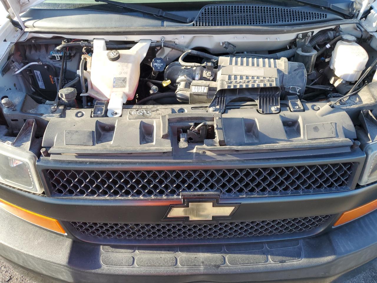 2018 Chevrolet Express VIN 1GCWGBFG2J1200931 Copart auction photo, minor dent/scratches damage thumbnail 12