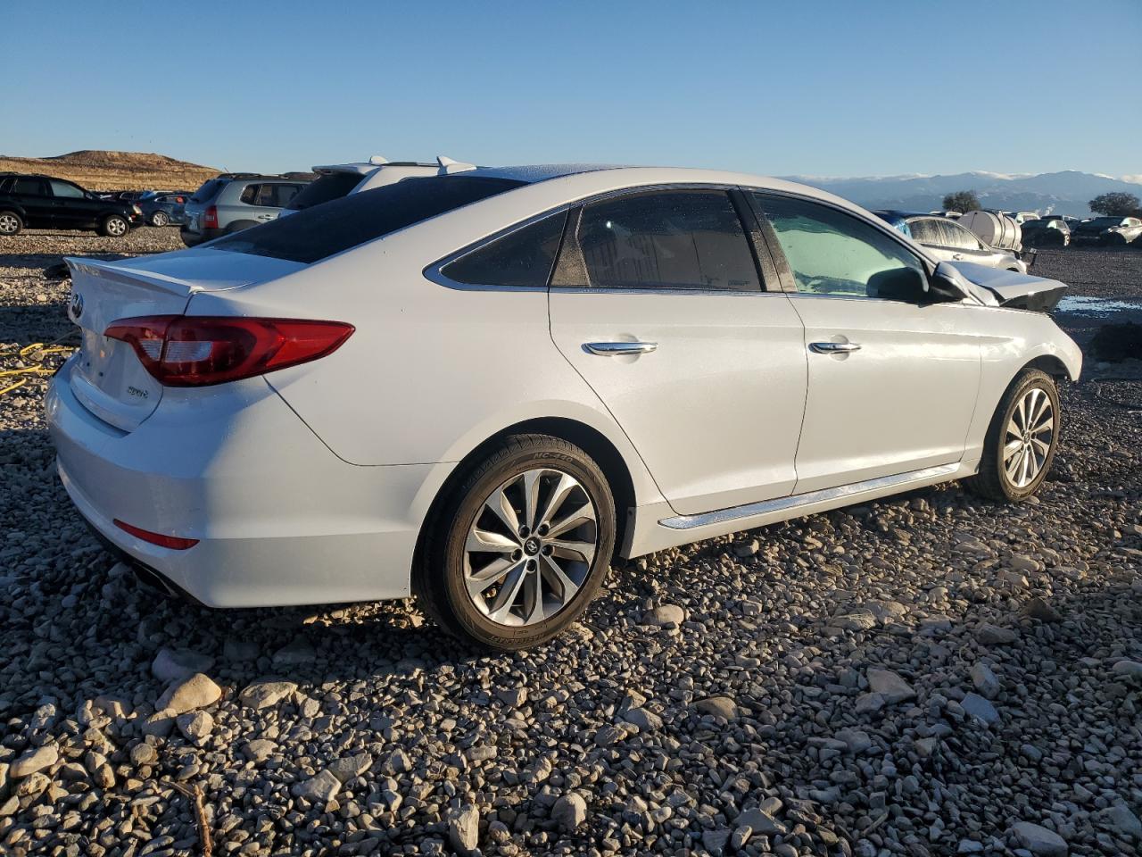 2017 Hyundai Sonata VIN 5NPE34AF9HH470369 Copart auction photo, front end / rear end damage thumbnail 3
